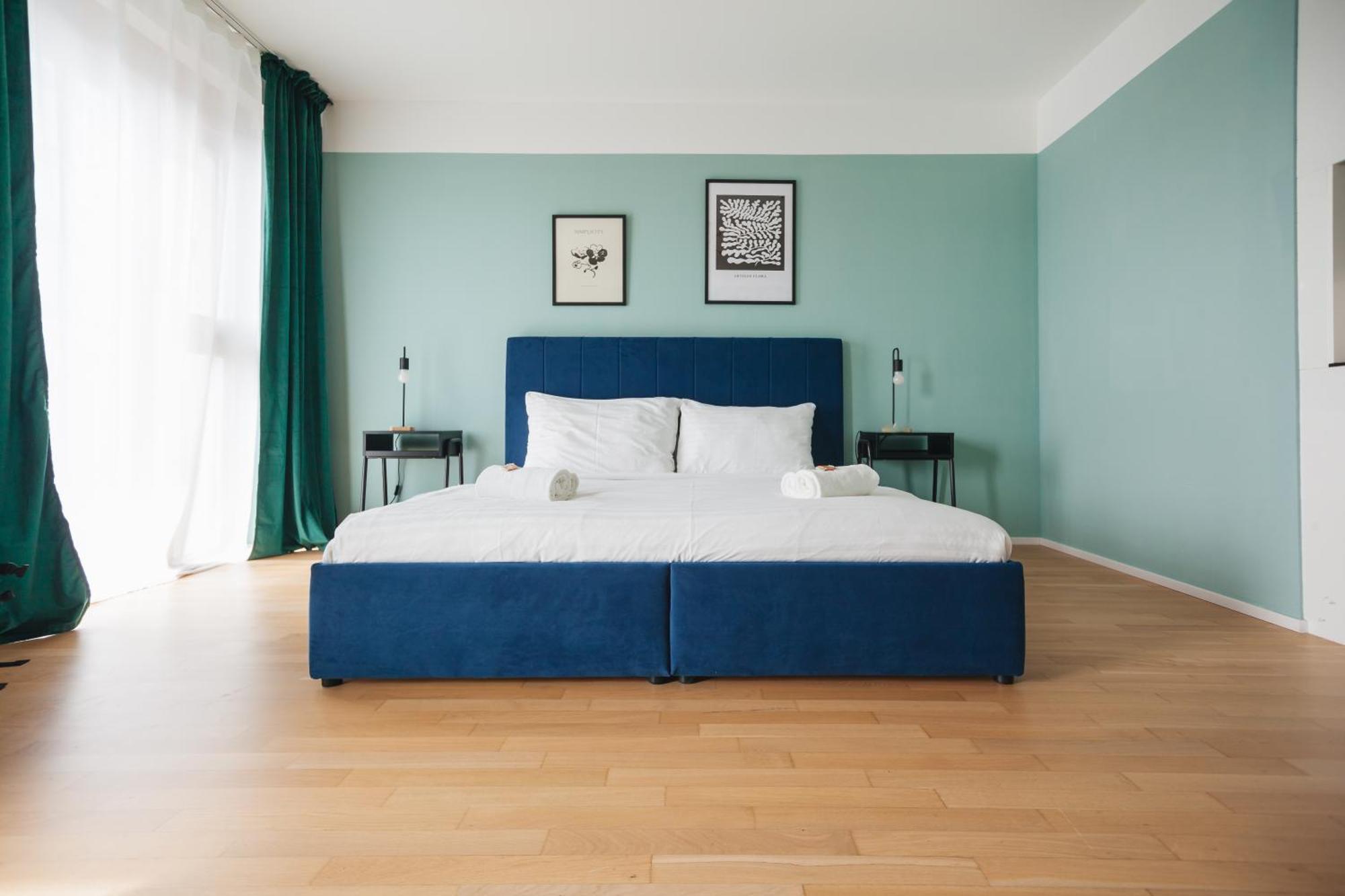 Decorous Cozy City View Suite Вена Экстерьер фото