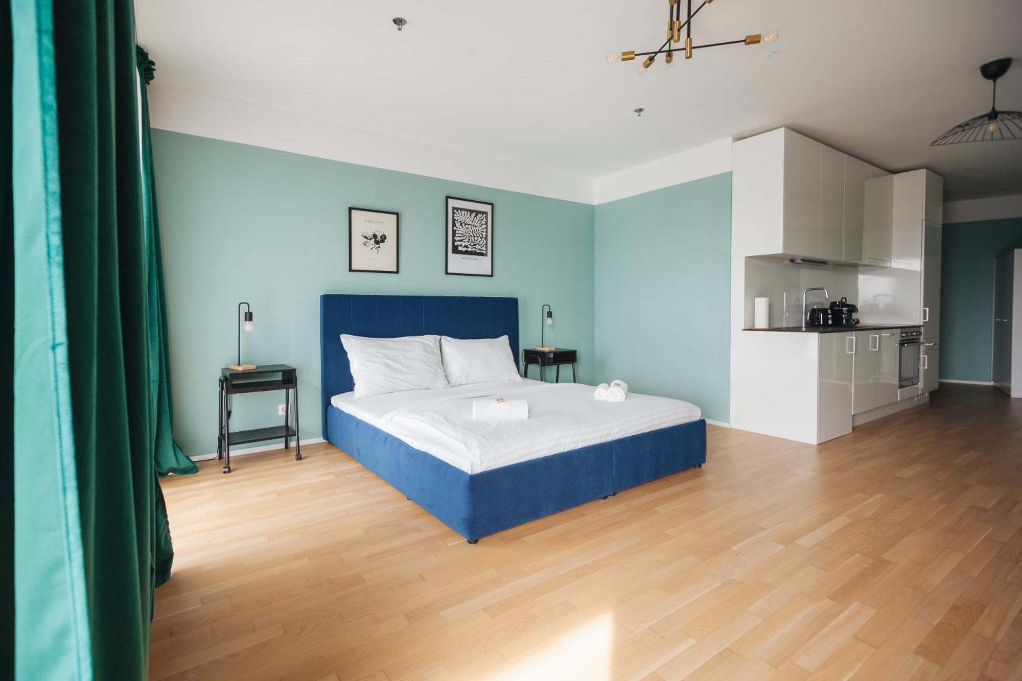 Decorous Cozy City View Suite Вена Экстерьер фото