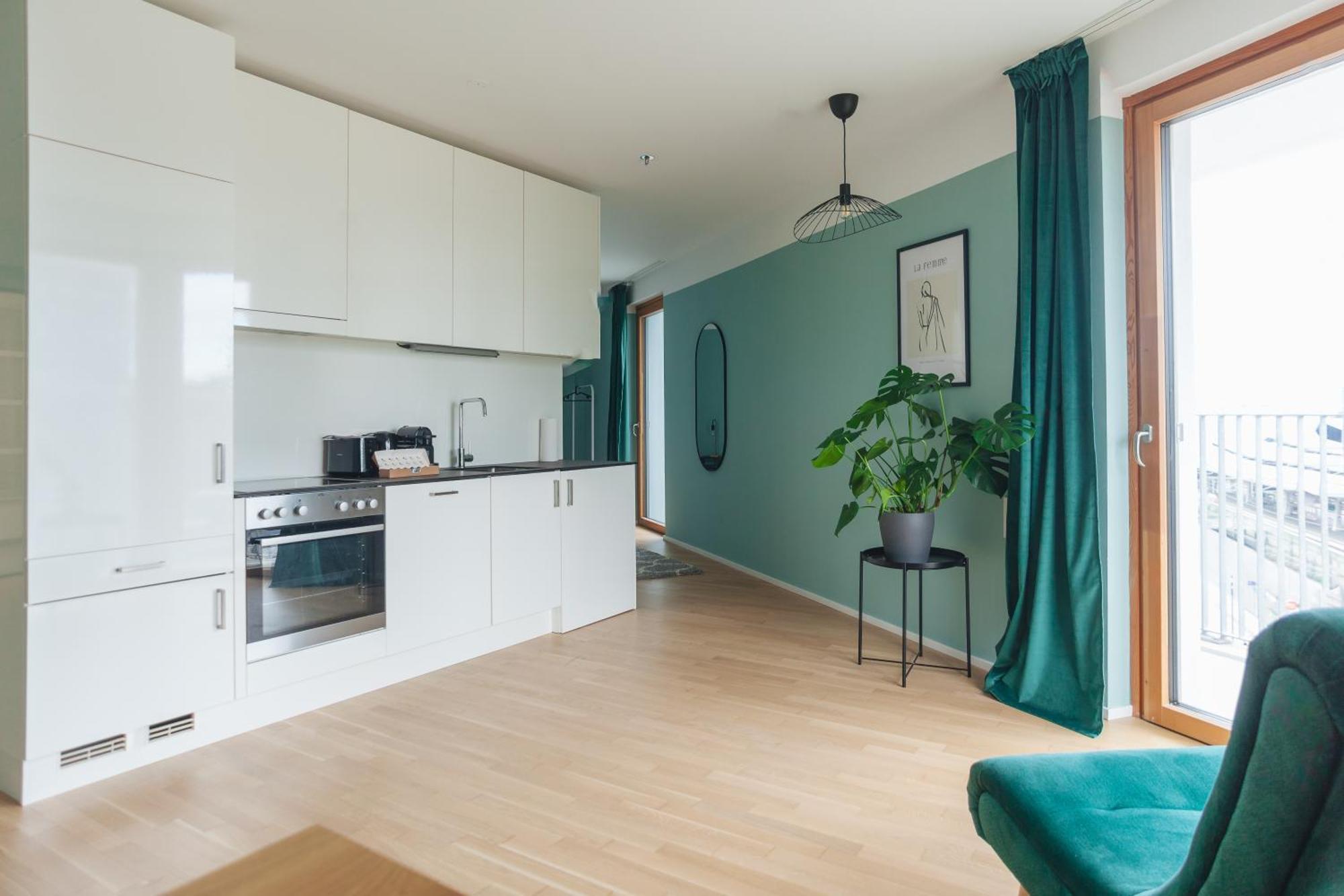 Decorous Cozy City View Suite Вена Экстерьер фото